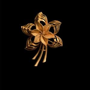 Lisner Open Flower Brooch